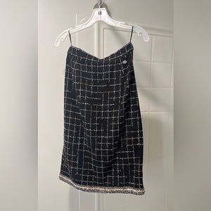 Tweed Chanel skirt, new with tags